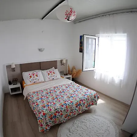 Assosida Ayvacik (Canakkale)